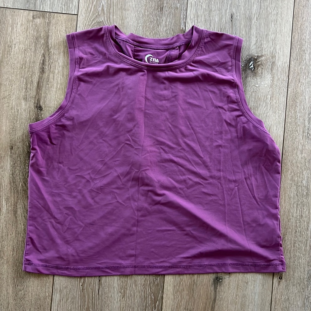 Zyia cropped tank